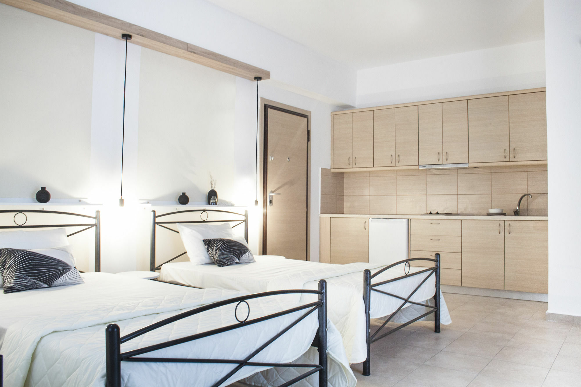 Krinis Apartments Rhodes City Exterior foto